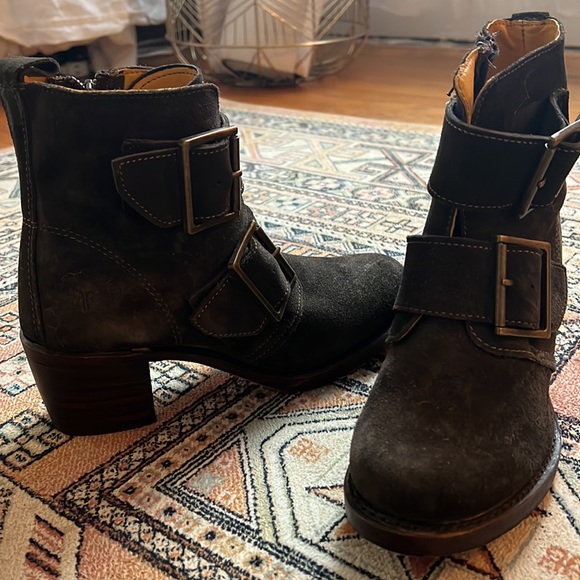 Frye Sabrina Double Buckle Boot - Picture 4 of 4